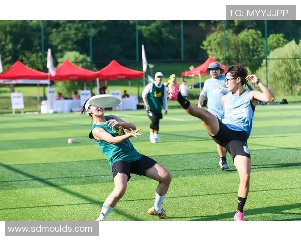 飞盘战术解析：西安飞盘队如何运用防反策略制胜比赛